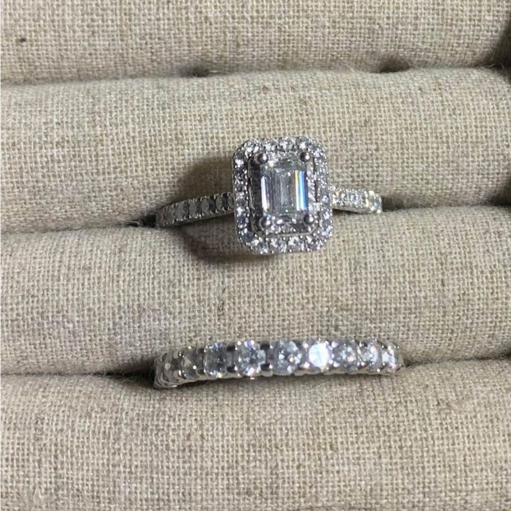 Size 9 Wedding Ring Set